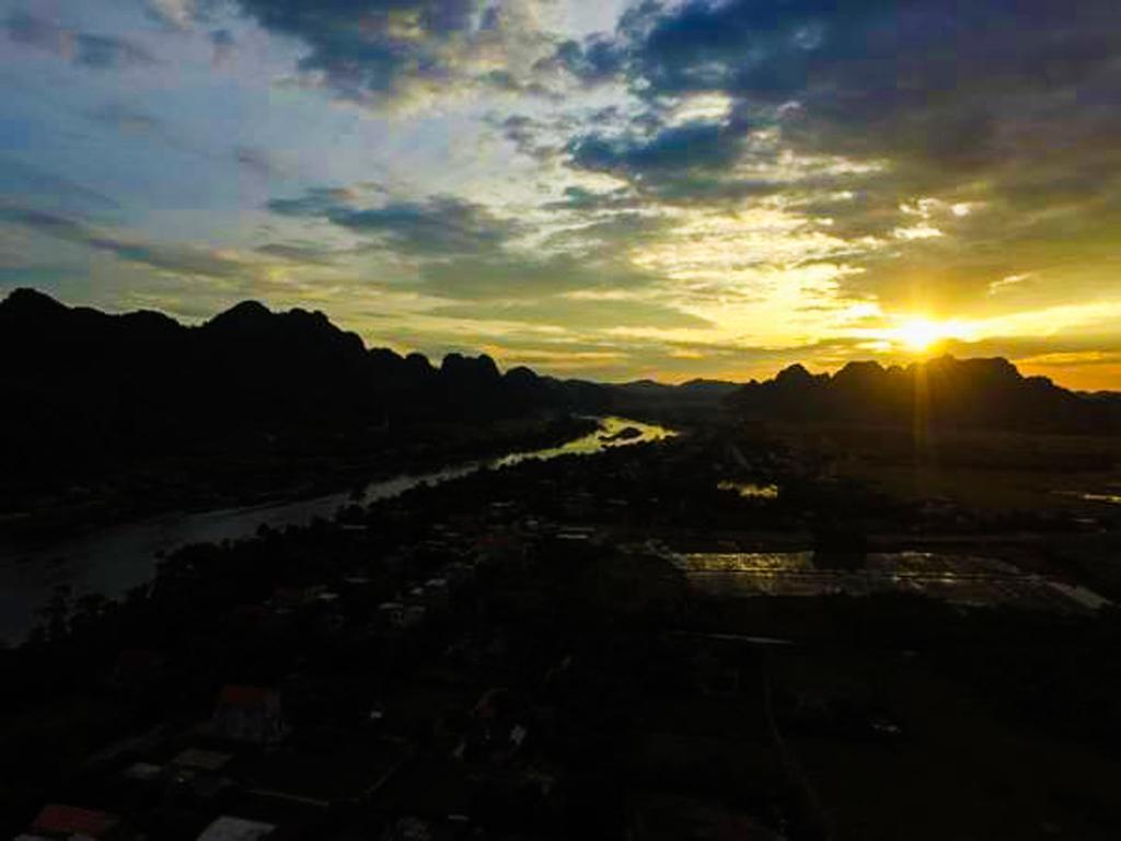 Phong Nha River House Buitenkant foto